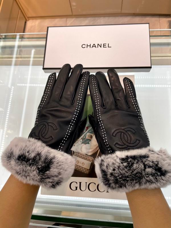 Chanel gloves 083076